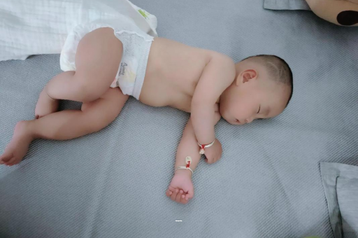 烟台宝宝咳嗽发烧拉肚子